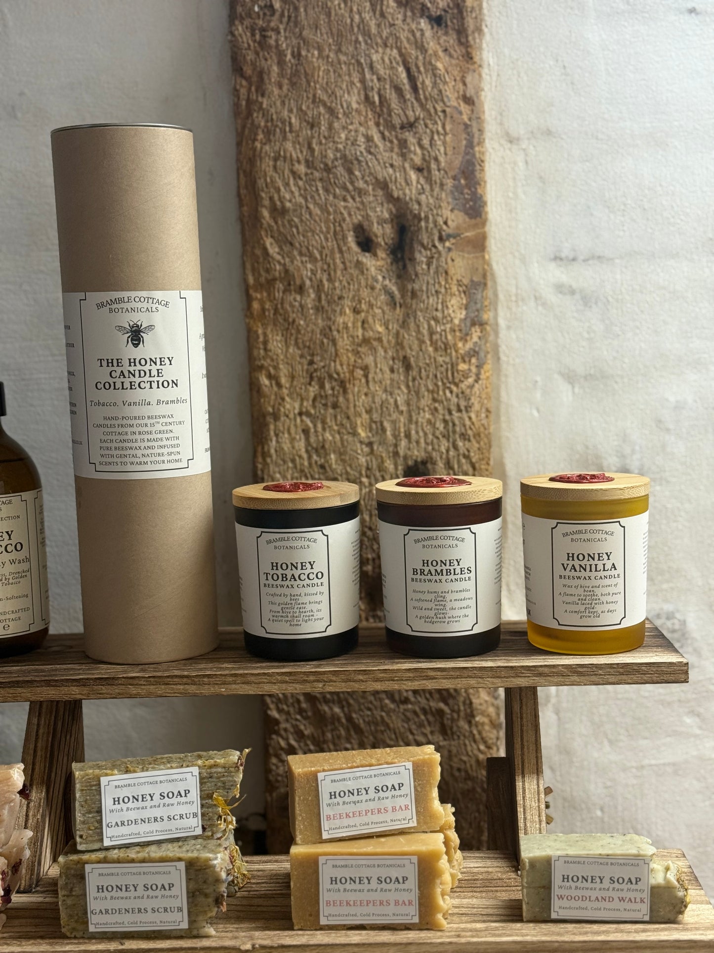 Honey Brambles Beeswax Candle – 170g