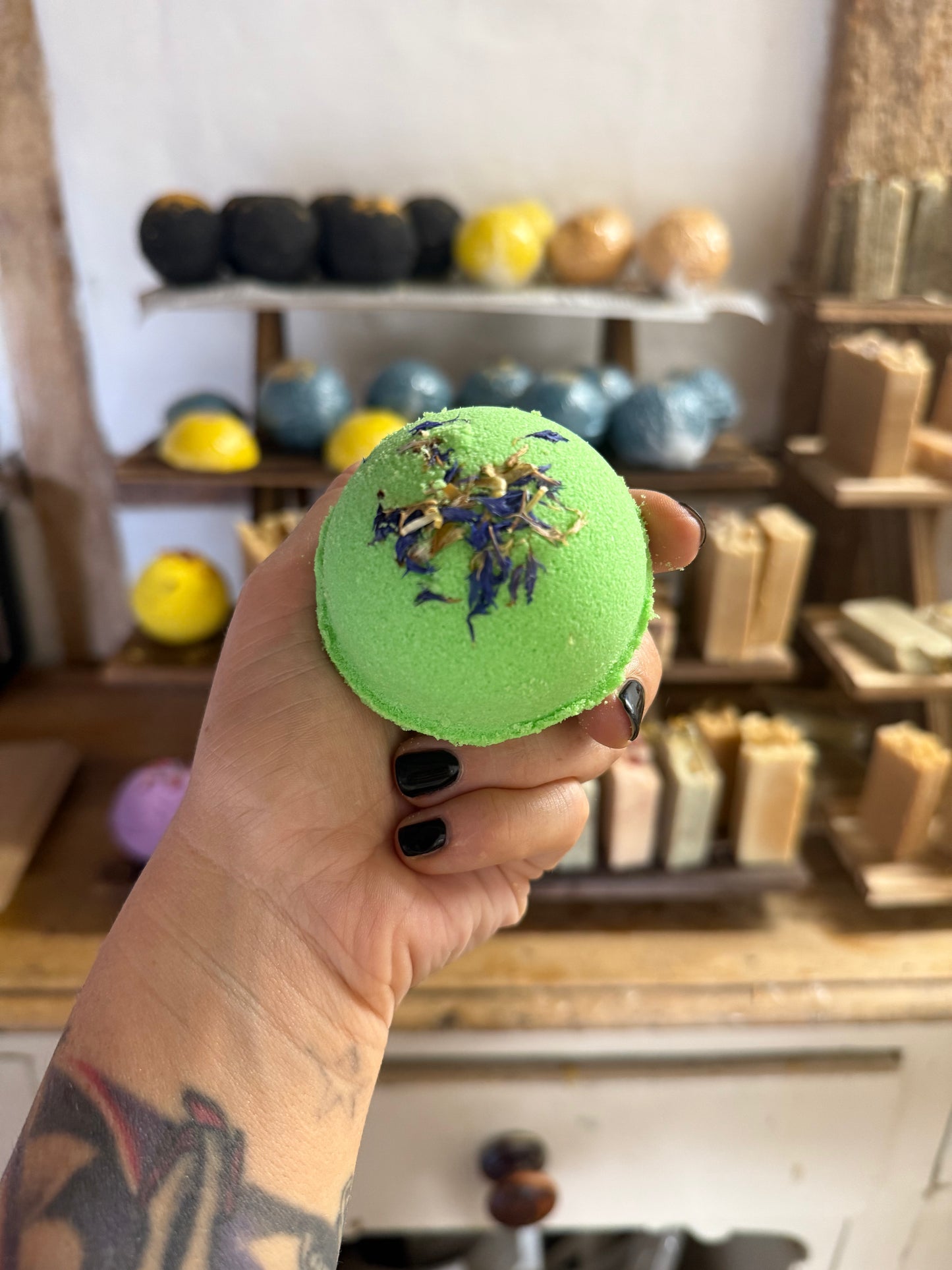 Honey Bath Bombs - Mint Meadow