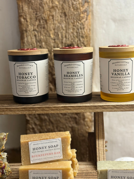 Honey Brambles Beeswax Candle – 170g