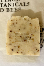 The Gentleman’s Honey Scrub Bar