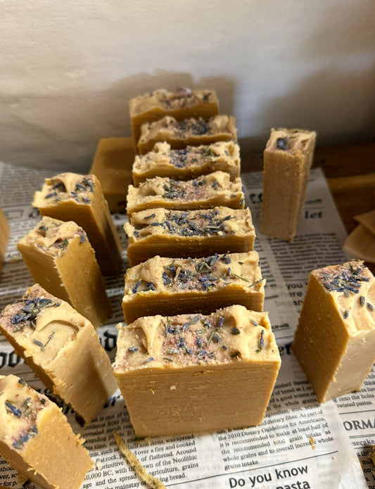 Moonmilk - Lavender, Honey & Goats Milk Soap