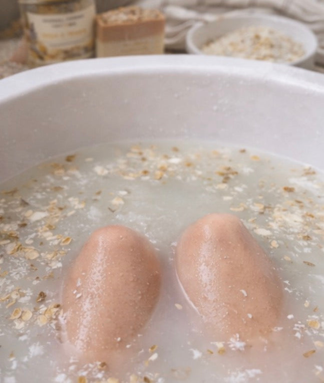 Bee Beautiful Creamy Milk & Honey Mineral Bath Soak