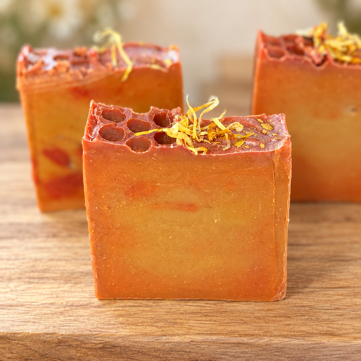Beekeeper’s Honey & Beeswax Soap · Pomander